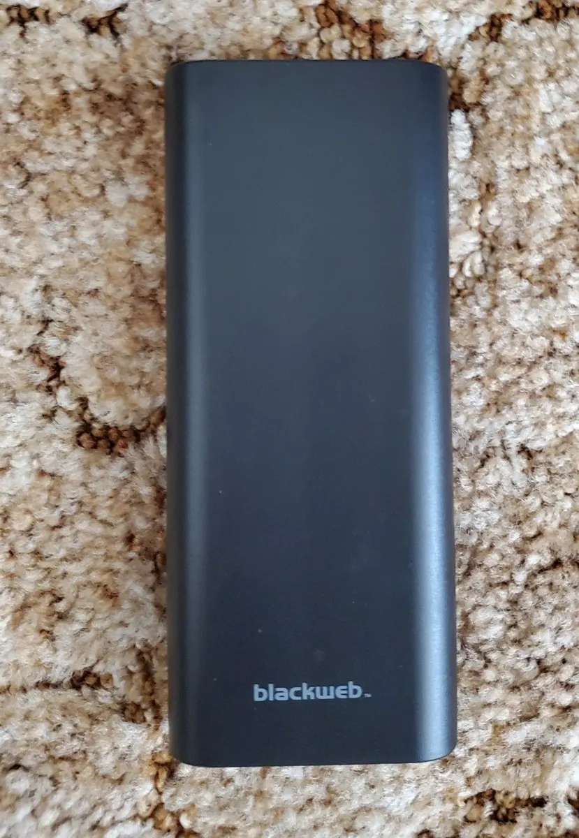 Rechargeable 20000mAh 74Wh Power Bank