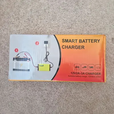 2A 12V Smart Battery Charger for Cars and Motorcycles, LED Display
