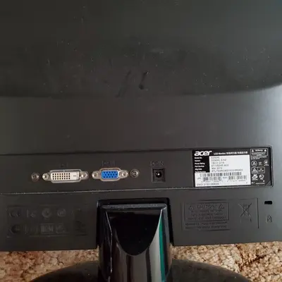 Acer S230HL 23" 1080p Widescreen LED Monitor photo 2