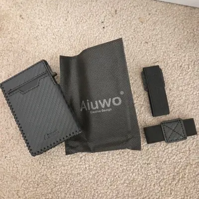 Aiuwo Leather Card Wallet with AirTag Slot and RFID Blocking photo 2