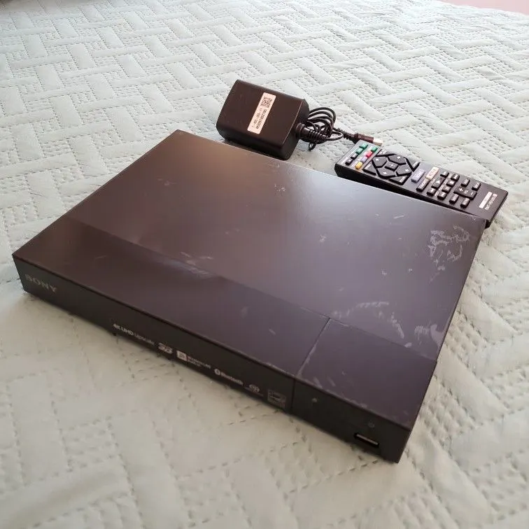 Sony BDP-S6700 4K Upscaling 3D Streaming Blu-ray Player, WiFi, Bluetooth