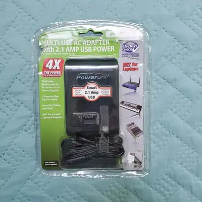 Universal AC/DC Adapter 3-12V, 2.1A with USB