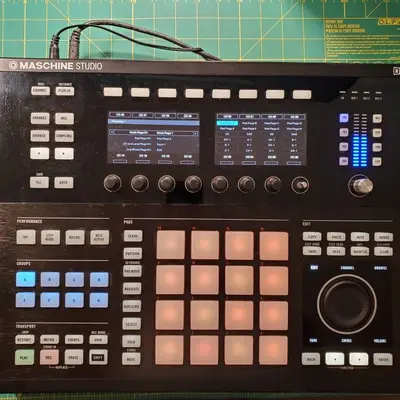 Native Instruments Maschine Studio Controller photo 3