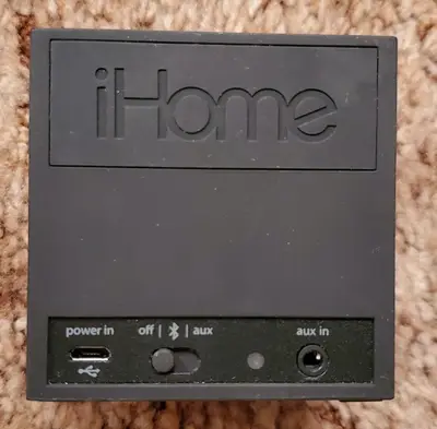 iHome Rechargeable Mini Cube Bluetooth Speaker photo 3