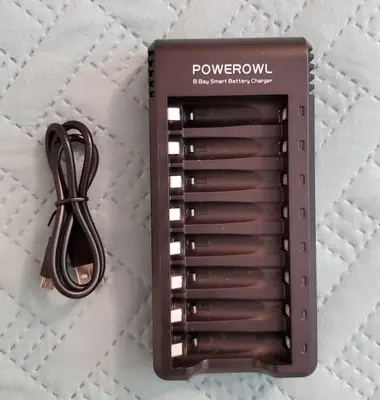 8-Bay Smart Charger for AA/AAA Ni-MH and Ni-Cd Batteries photo 2