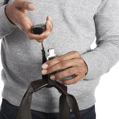 Amazon Basics Digital Hanging Luggage Scale, Battery Included photo 3