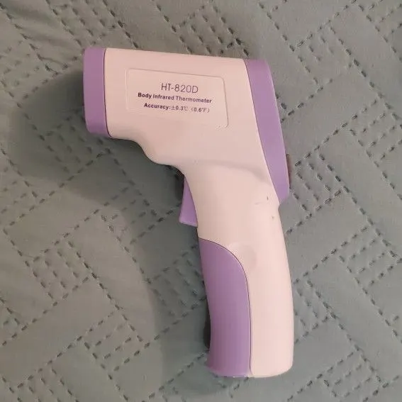 HT-820D Non-Contact Infrared Forehead Thermometer, CE/FCC/RoHS