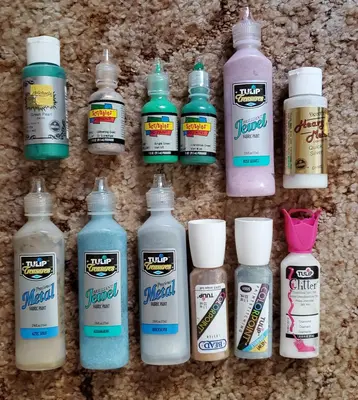 Scribbles Glitter Fabric Paint Kit