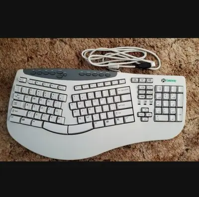 Gateway SK-6205H Ergo Multimedia USB Keyboard