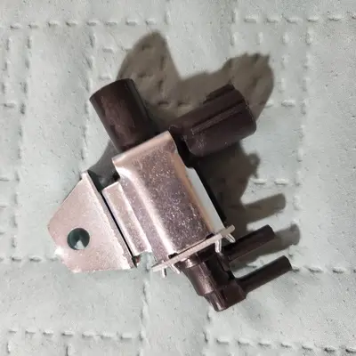 Intake Manifold Runner Solenoid for 2001-2014 Nissan Maxima photo 2
