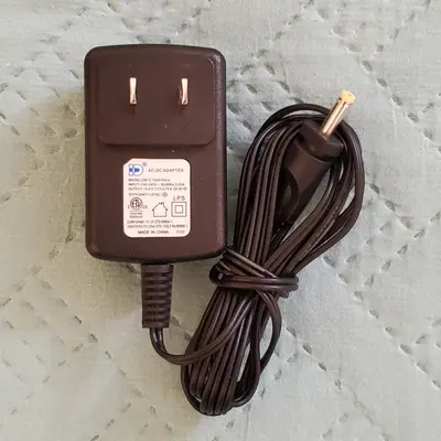 Genuine Shark DK12-133075A-U AC Adapter, 13.3V 0.75A photo 2