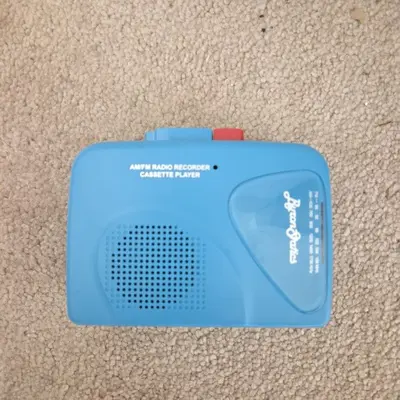 Byron Statics KCS-315 Portable Cassette Player/Recorder with FM/AM Radio, Teal