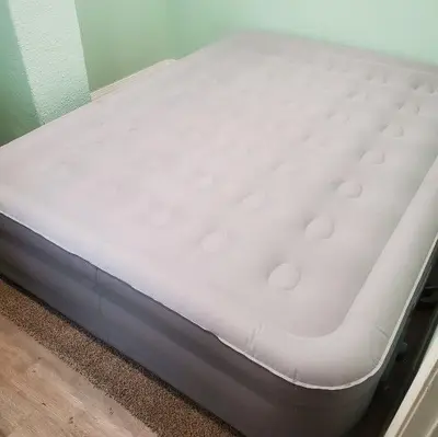 AeroBed Comfort Lock Air Mattress, Gray, Queen