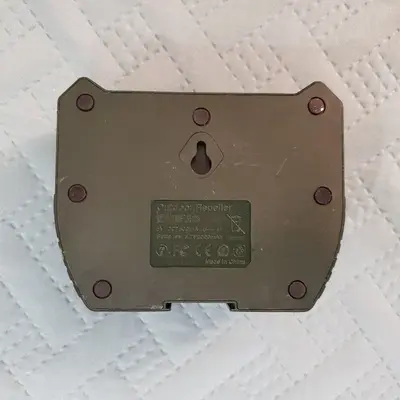 Solar-Powered Pest Repeller for Birds, Dogs, Insects and Rodents photo 2