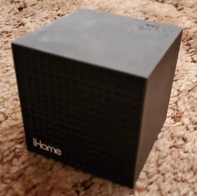 iHome Rechargeable Wireless Bluetooth Cube Speaker