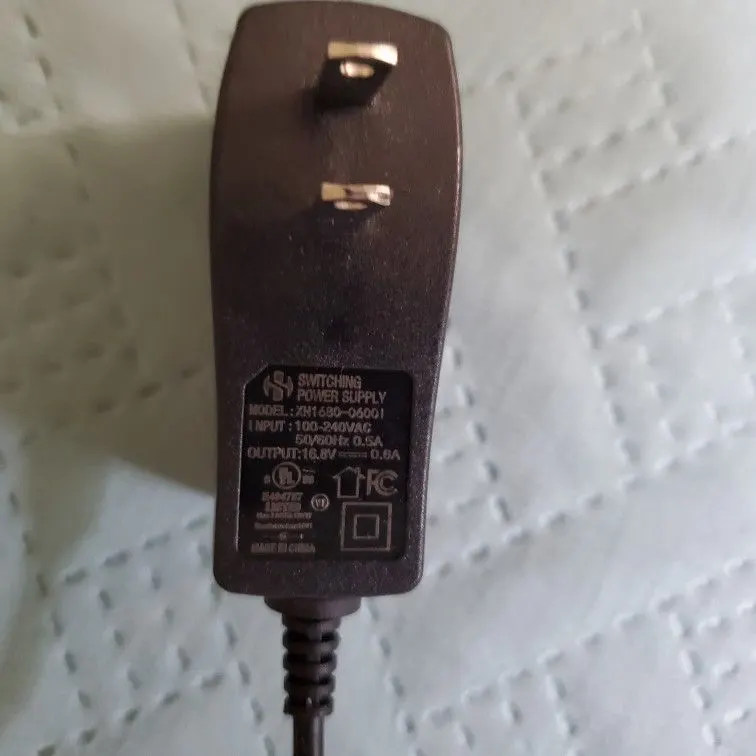 16.8V 600mA AC/DC Power Supply Adapter, 5.5mm