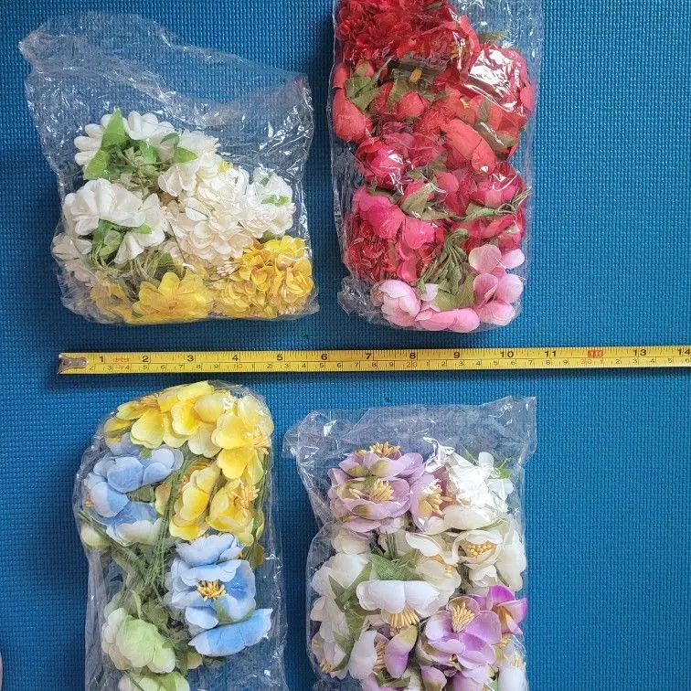 Fabric Flowers in 9 Colors