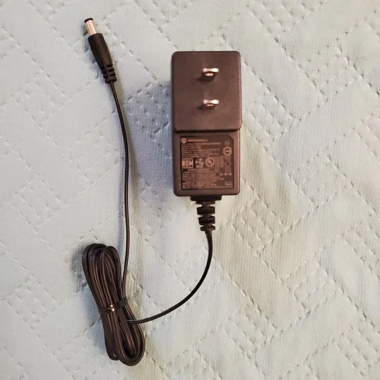 Original Motorola 14V 1A Power Adapter, 5.4mm Connector