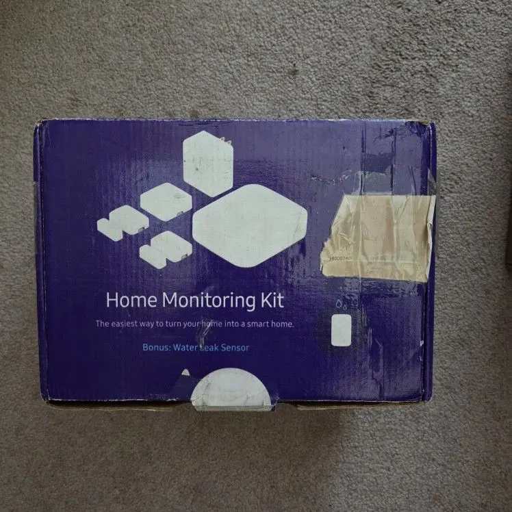 Samsung SmartThings Home Monitoring Kit with Bonus Water Leak Sensor