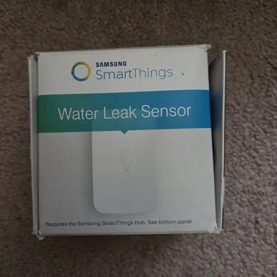 Samsung SmartThings Home Monitoring Kit with Bonus Water Leak Sensor photo 4