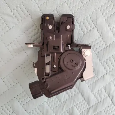 OEM Toyota Prius Prime Rear Trunk Latch Lock Unit 69350-47060