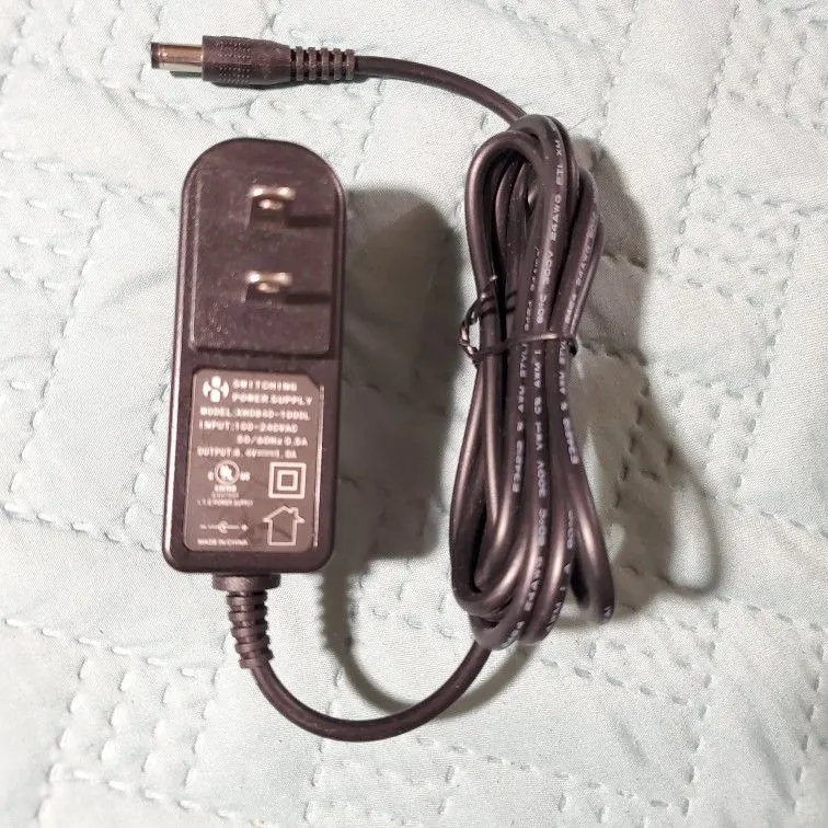 8.4V 1A Li-Ion Battery Pack Charger for 2-Cell 7.2V Packs