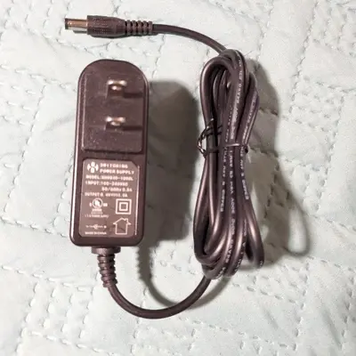 8.4V 1A Li-Ion Battery Pack Charger for 2-Cell 7.2V Packs