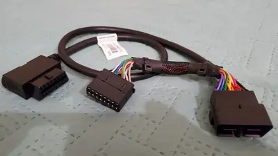 Geotab HRN-BM16T2 Universal 16-Pin OBD II Y-Harness photo 2
