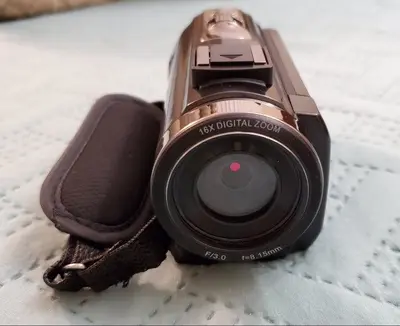 HDV-201LM 1080P Digital Video Camcorder (For Parts, No Battery) photo 4