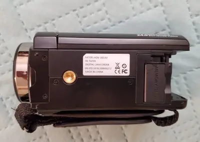 HDV-201LM 1080P Digital Video Camcorder (For Parts, No Battery) photo 2