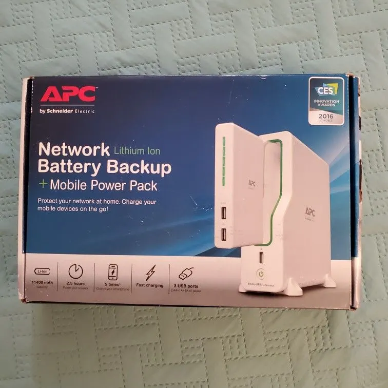 APC Network Lithium-Ion Battery Backup (UPS) with Mobile Power Pack
