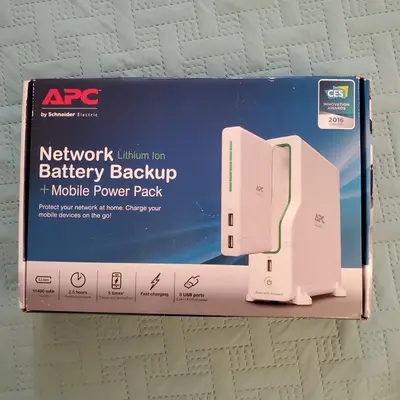 APC Network Lithium-Ion Battery Backup (UPS) with Mobile Power Pack