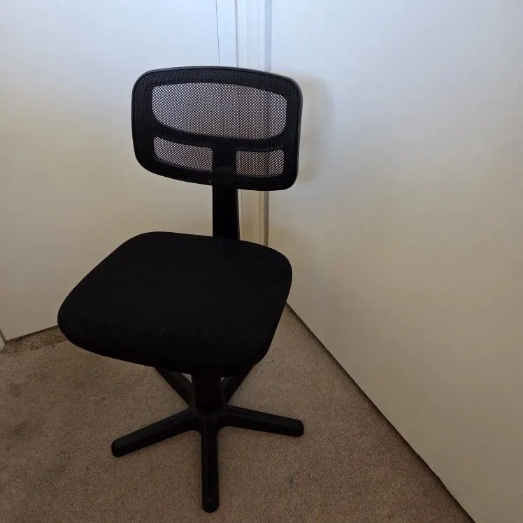 Armless Low-Back Ergonomic Task Chair, Adjustable Height