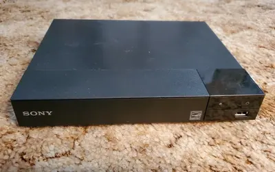 Sony BDP-S1700 Networked Blu-ray Player photo 2