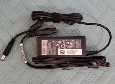 Genuine Dell 0928G4 19.5V 3.34A 65W AC Adapter