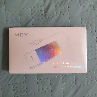 MCY 7-in-1 USB-C Hub: 4K HDMI, 3 USB 3.0, Card Reader