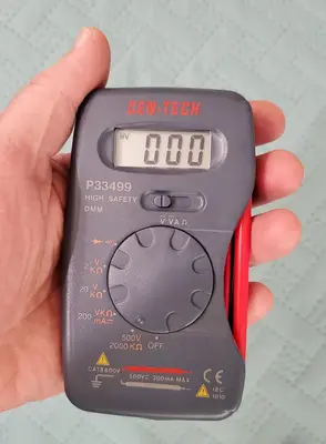 Cen-Tech P33499 Pocket Digital Multimeter with Vinyl Case photo 1
