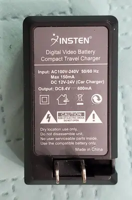 Compact Battery Charger for Canon BP-819, BP-807, BP-808, BP-809 photo 3