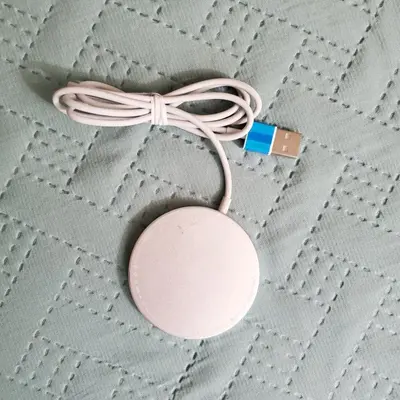Magnetic Wireless Charger for iPhone 12 and 13 Series