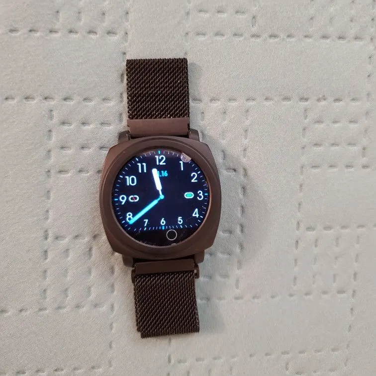 R02 Smart Watch with Milanese Magnetic Loop Band, Sport and Fitness