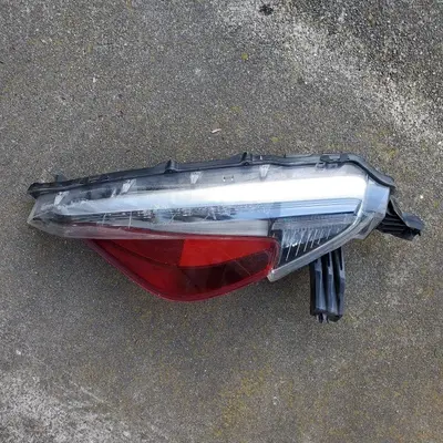 Toyota Prius Prime OEM LED Right Rear Turn Signal, 2017-2019 photo 2