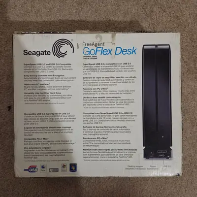 Seagate FreeAgent GoFlex Desk 2TB USB 3.0 External Hard Drive photo 2