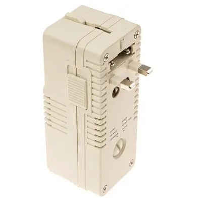 TravelMore SC 5422 Step-Down Voltage Converter, 1875W, with Travel Adapter photo 6