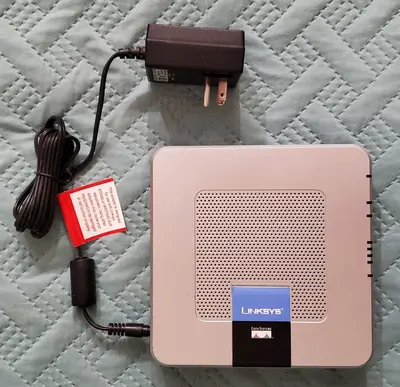 Linksys RTP300 Broadband Router with 2 Phone Ports and 4-Port Switch photo 2