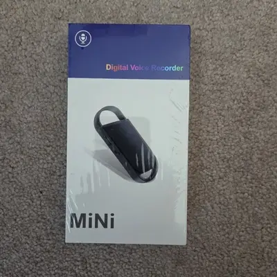 128GB Keychain Voice-Activated Recorder with Triple Noise Reduction