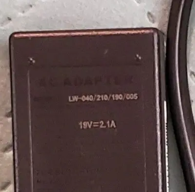 40W 19V 2.1A AC Adapter for Samsung Series 5 and 9 photo 3