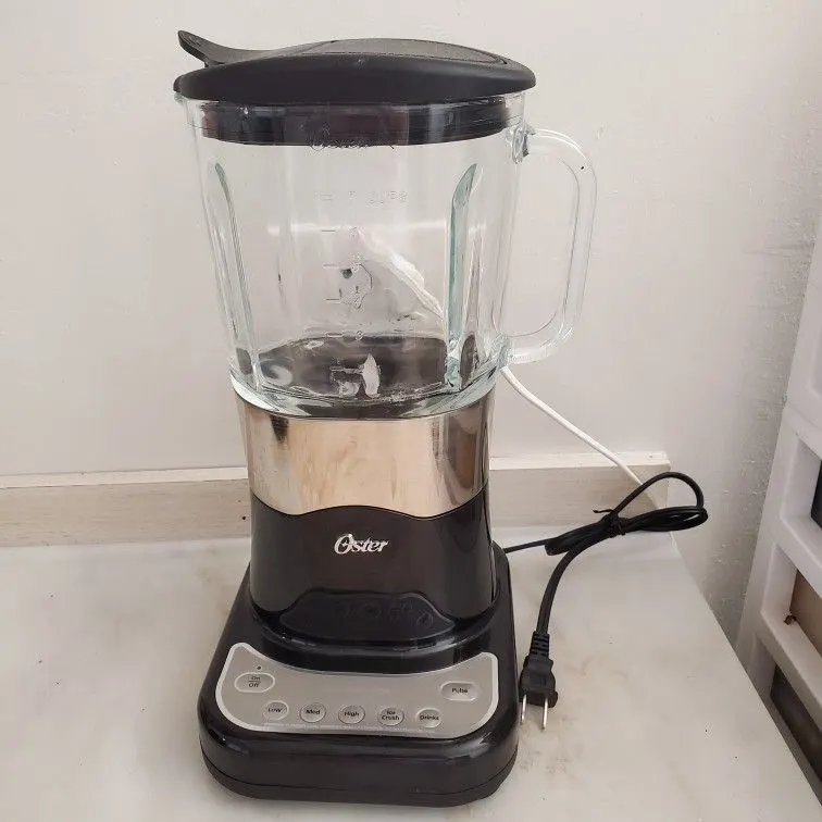 Oster Pre-Programmed Blender, 7-Cup Glass Jar, All-Metal Drive