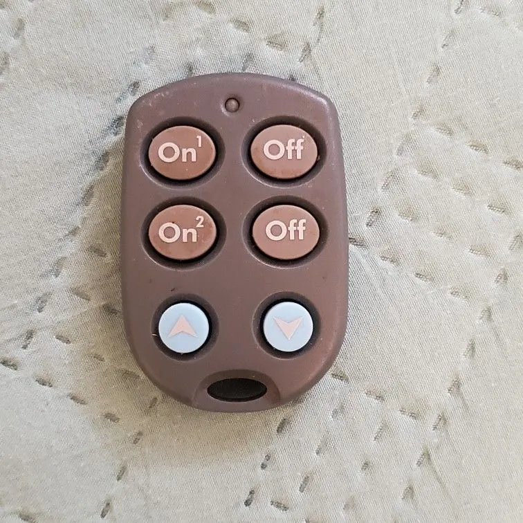 X10 Powerhouse Keychain Remote for 2 Devices, KR19A