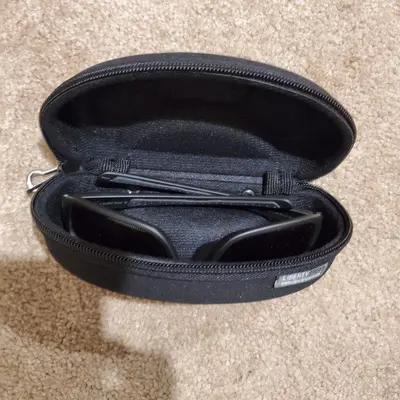 Maxx Eyeglass Case (Glasses Not Included) photo 2