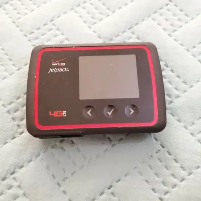 Verizon MiFi 6620L Jetpack 4G LTE Mobile Hotspot